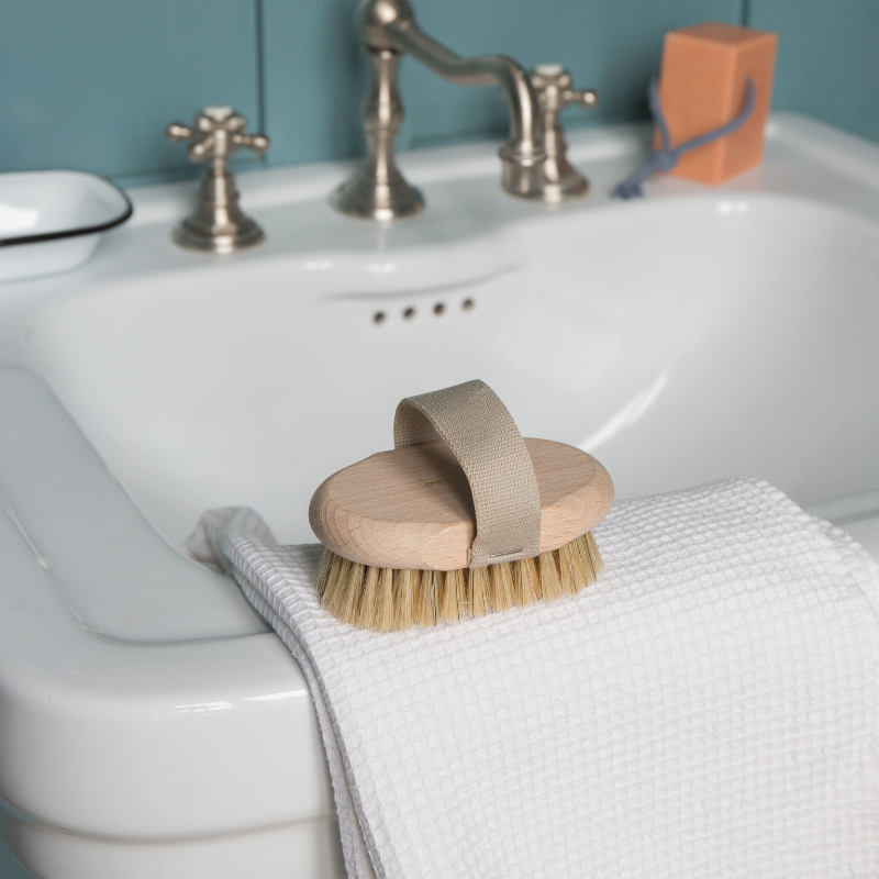 Brosse de massage et brossage à sec pour drainage lymphatique