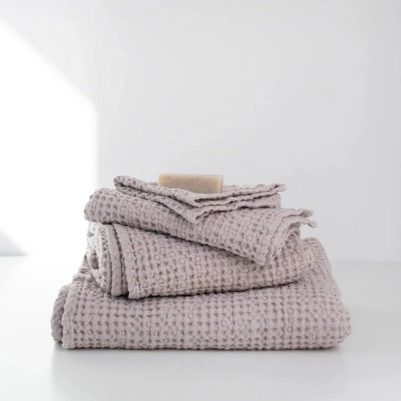 Serviette de bain gaufrée – Rose poudré